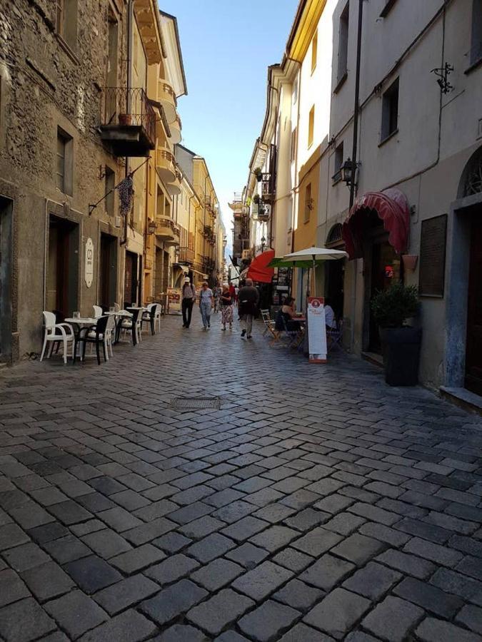 Aosta Con Vista - Appartamento In Centro Экстерьер фото