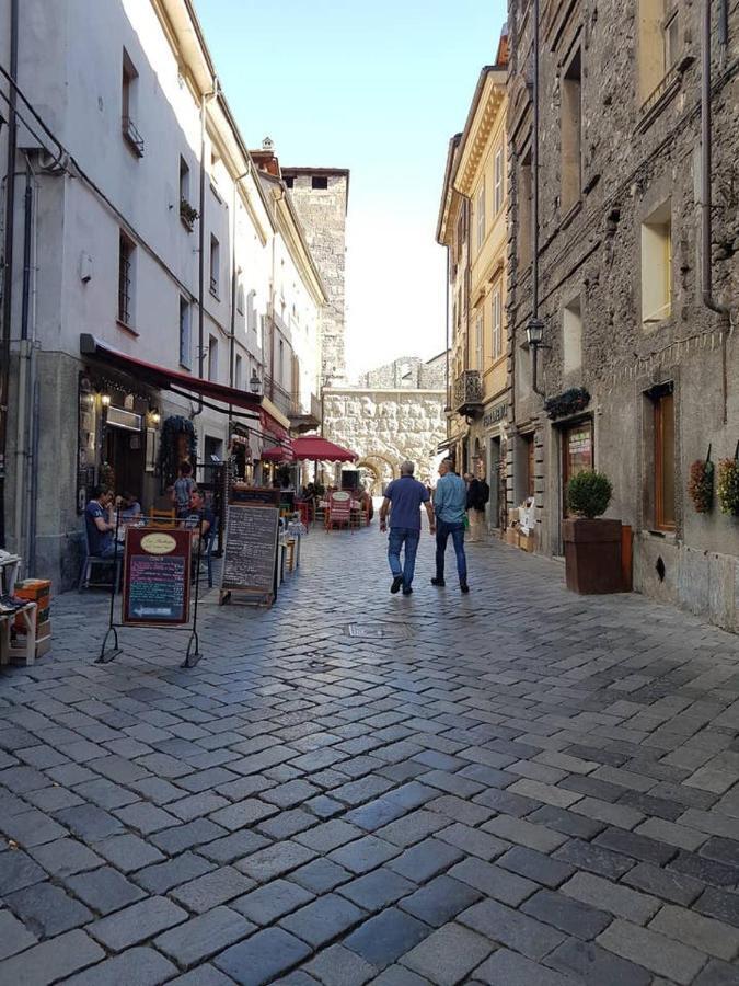 Aosta Con Vista - Appartamento In Centro Экстерьер фото